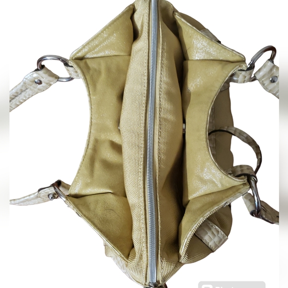 Kathy Van Zeeland Taupe Creamy Shoulder Bag Purse Crown Charm Satchel - Picture 8 of 17